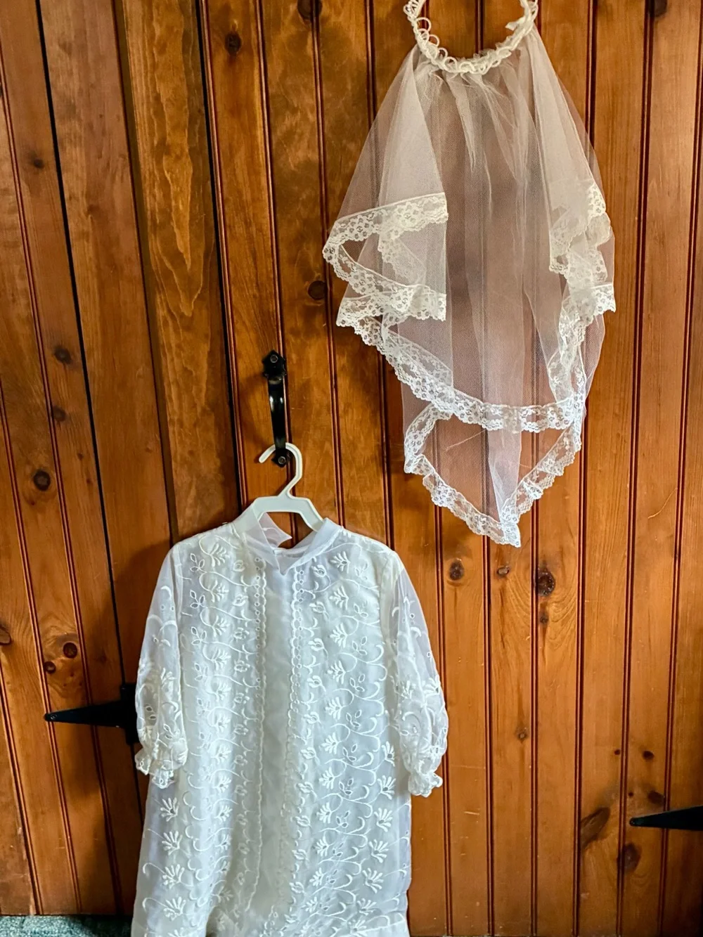 Vintage girls' size8 white dress with floral embroidery,Slip and veil.
